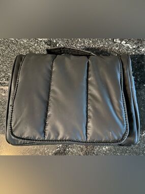 CALPAK Luka Hanging Toiletry Bag